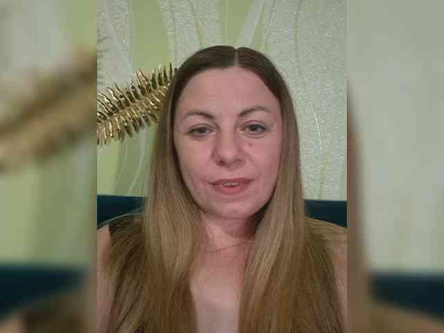 Mishellca webcam