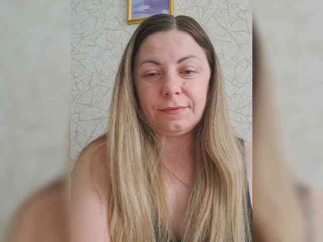 Mishellca webcam