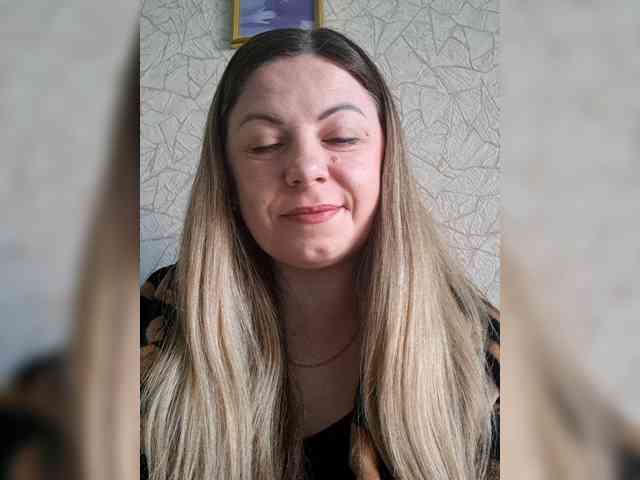 Mishellca webcam