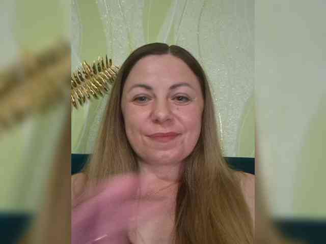 Mishellca webcam