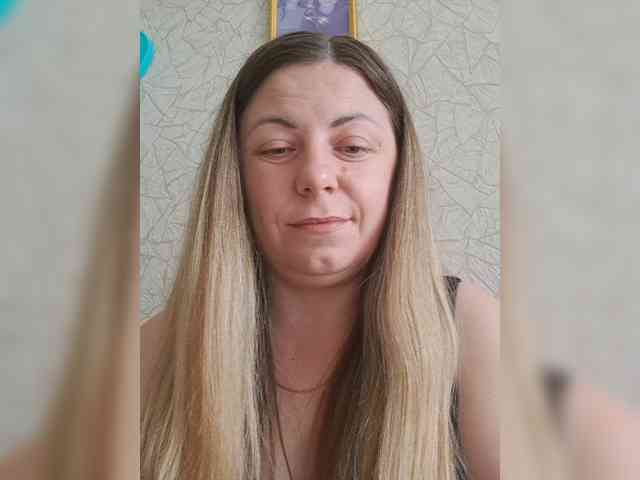 Mishellca webcam