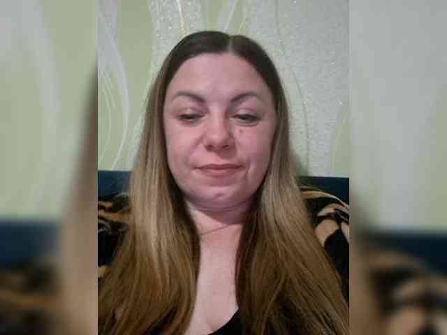 Mishellca webcam
