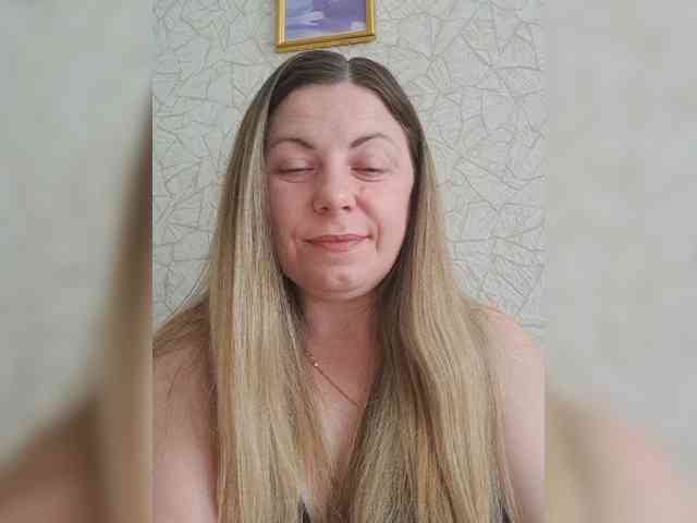 Mishellca webcam