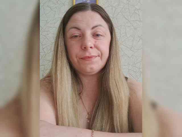 Mishellca webcam