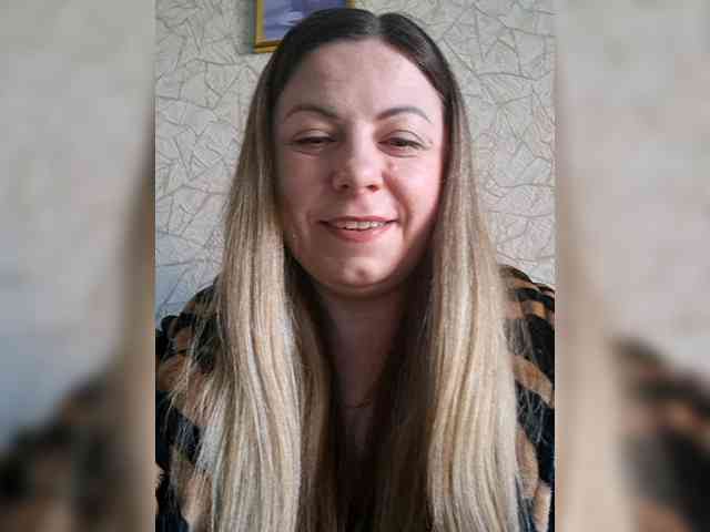 Mishellca webcam