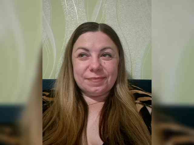 Mishellca webcam