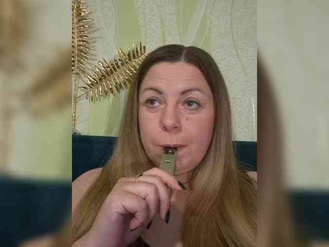 Mishellca webcam