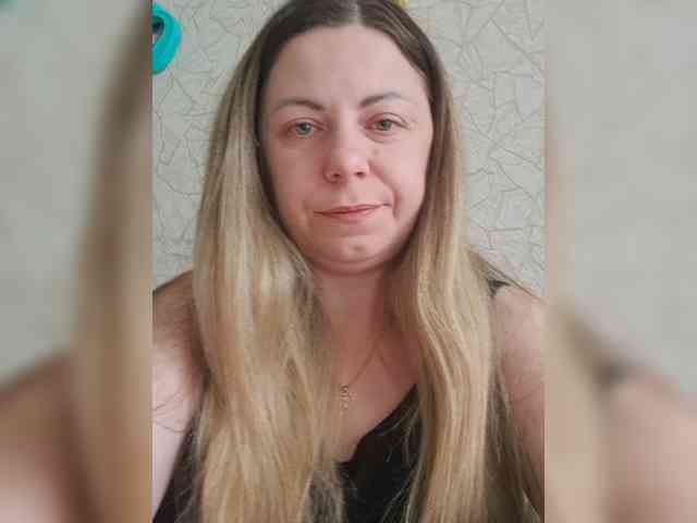 Mishellca webcam