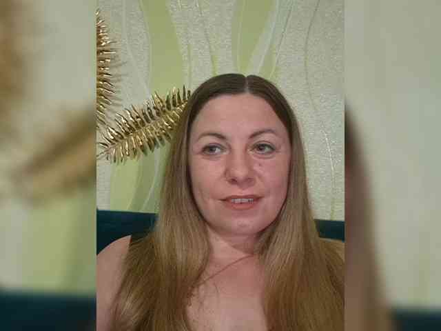 Mishellca webcam