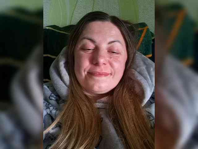 Mishellca webcam