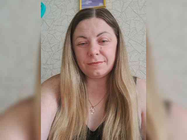 Mishellca webcam
