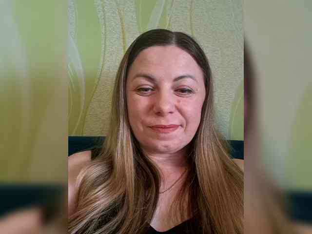 Mishellca webcam