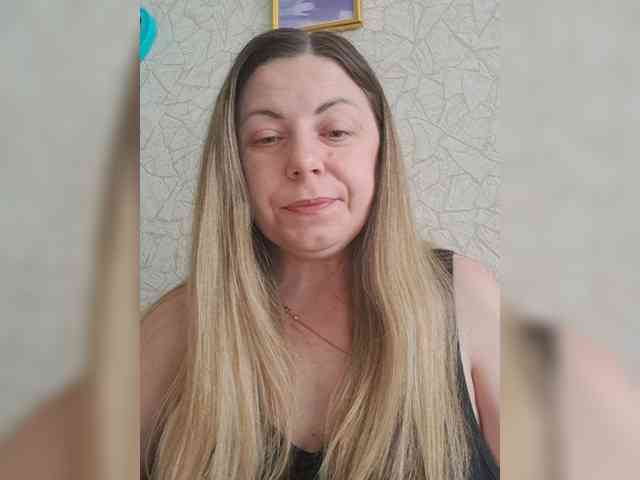 Mishellca webcam