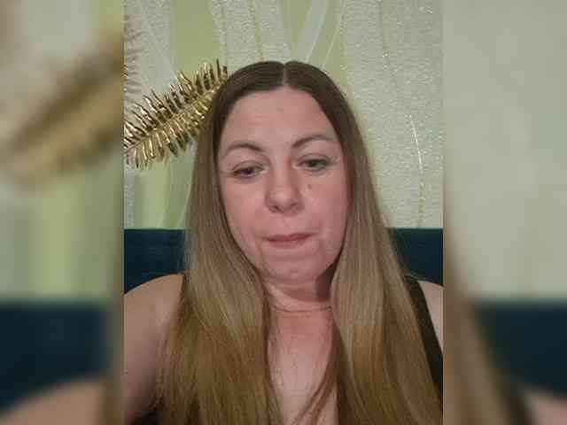 Mishellca webcam