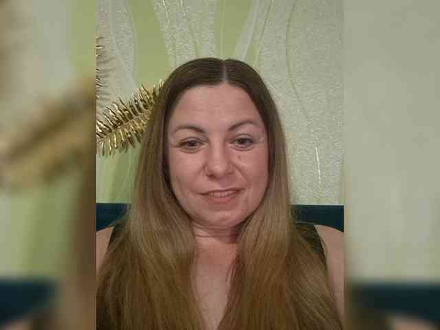Mishellca webcam