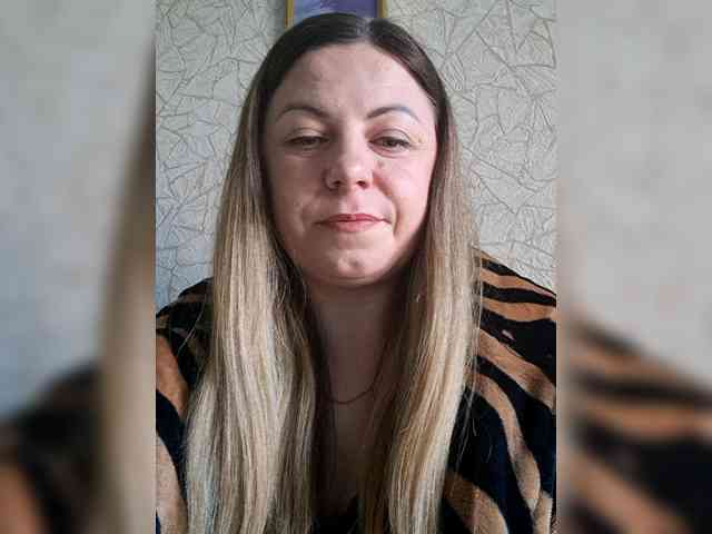Mishellca webcam