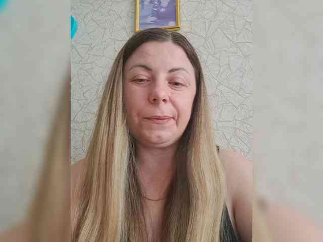 Mishellca webcam
