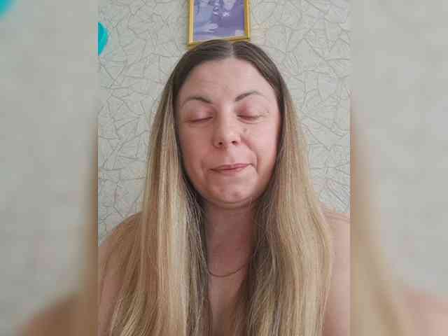 Mishellca webcam