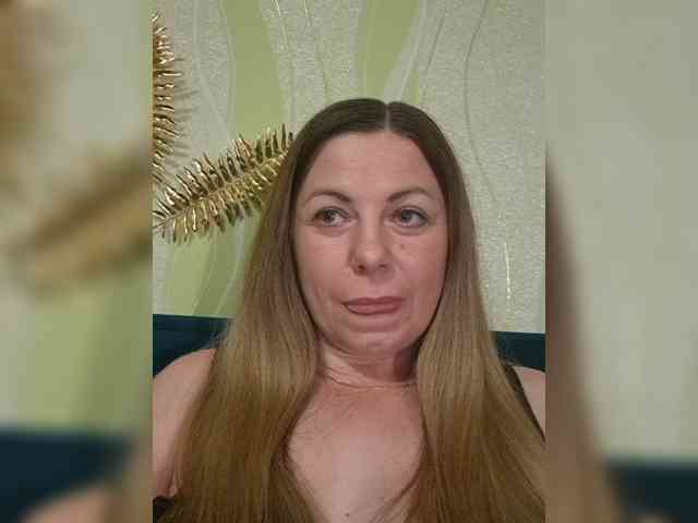 Mishellca webcam