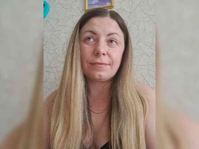 Mishellca webcam