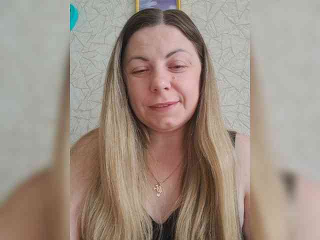 Mishellca webcam