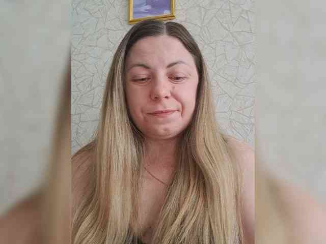 Mishellca webcam