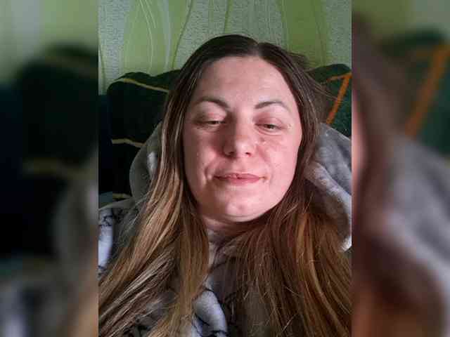 Mishellca webcam