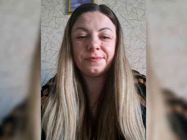 Mishellca webcam