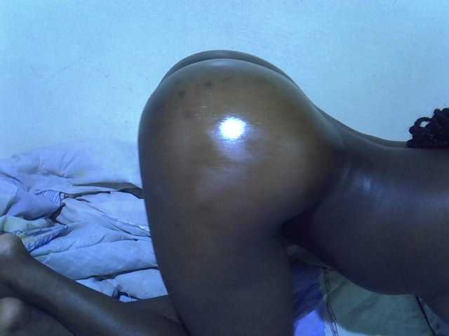sexyshary live cam on BongaCams