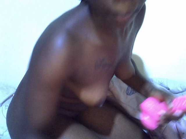 sexyshary live cam on BongaCams