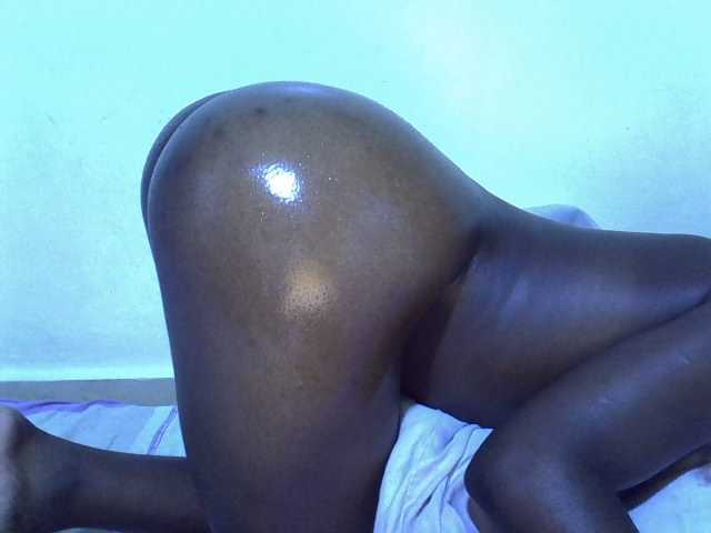 sexyshary live cam on BongaCams