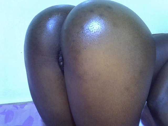 sexyshary live cam on BongaCams
