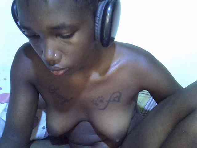 sexyshary webcam