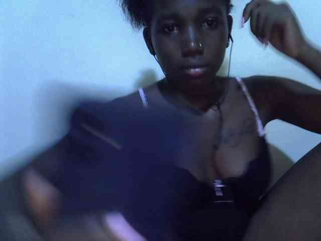 sexyshary webcam