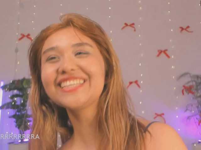 Larami's BongaCams show and profile