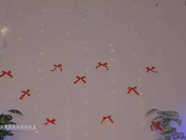 Larami's BongaCams show and profile