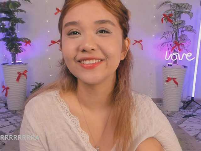 Larami's BongaCams show and profile