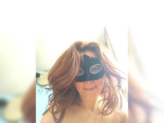 Marry357's BongaCams show and profile