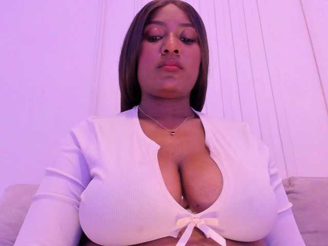 Arianaa-Cooper's BongaCams show and profile