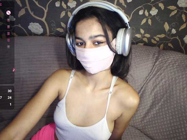 Nixiea — live female cam