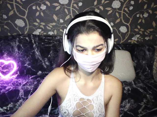 Nixiea live webcam show