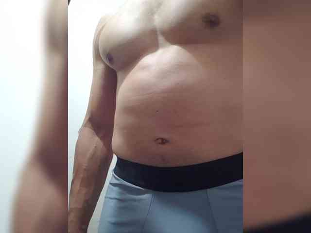Pipebueno1 Live Webcam on BongaCams
