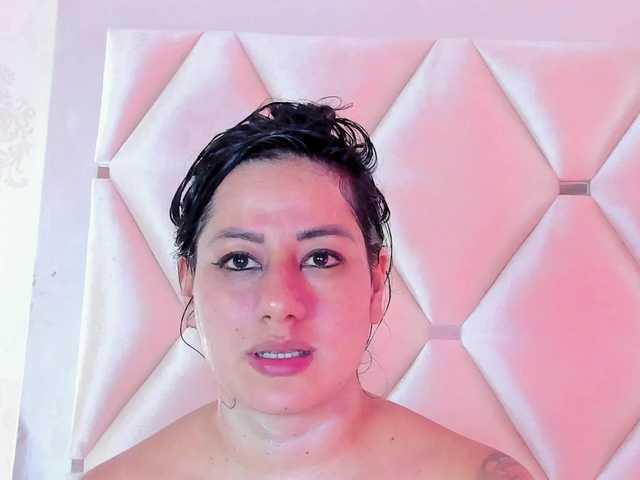 selenecarter's BongaCams show and profile