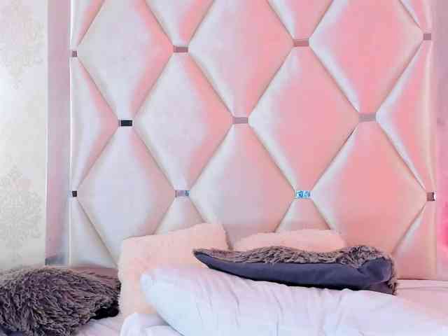 selenecarter webcam