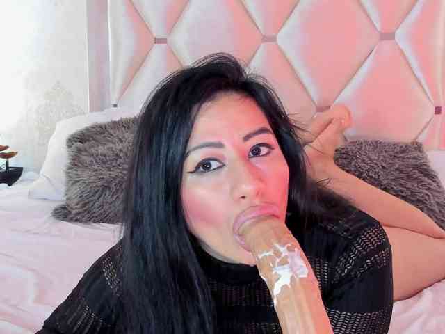 selenecarter webcam