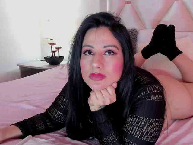 selenecarter webcam