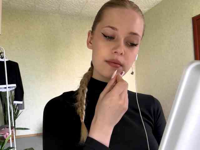 UnaWoodman webcam