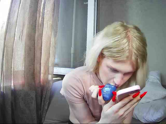 sasyhk01 Live Webcam on BongaCams
