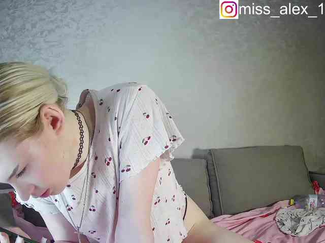 sasyhk01 Sex Cam Show