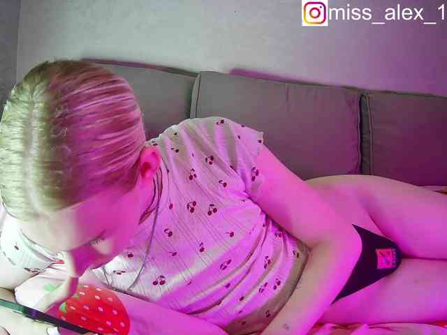 sasyhk01 Sex Cam Show